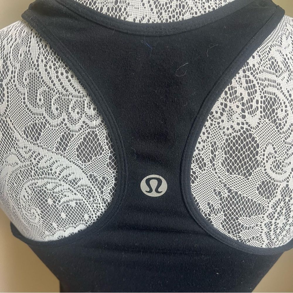 Lululemon Cool Racerback Black RARE Vintage Logo Size 4 *Original Fit Luon - Picture 5 of 7